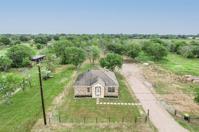 8433 W 1st St, Needville, TX 77461 - photo 3