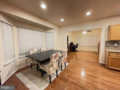 43068 Francis Square, Chantilly, VA 20152 - photo 6