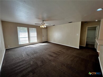 1223 Clyde St unit 1225, San Marcos, TX 78666 - photo 4