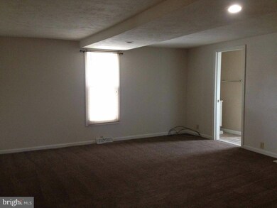 17505 Pennsylvania Ave N, State Line, PA 17263 - photo 4