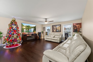 302 Oak Grove Ave, Fall River, MA 02723 - photo 5