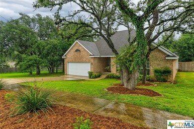 2001 Lancaster St, San Marcos, TX 78666 - photo 2