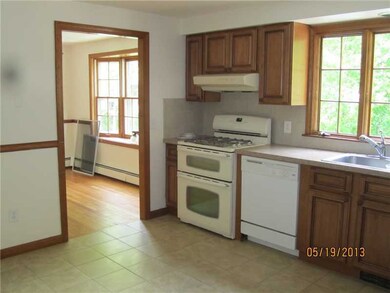 Kitchen. Newer kitchen