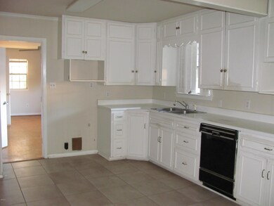 KITCHEN VIEW 1