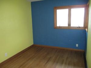 702 5th St, Lowden, IA 52255 - photo 5