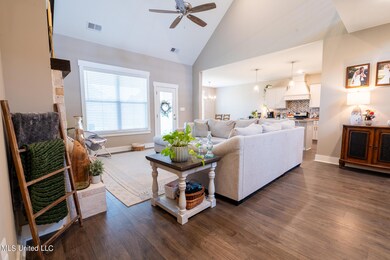 2317SpringRidgeDr-11