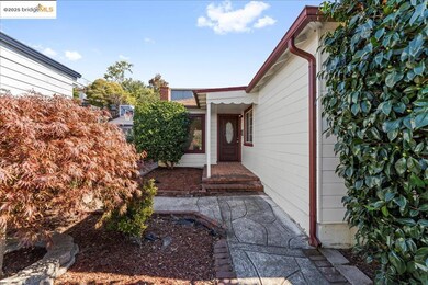 18592 Madison Ave, Castro Valley, CA 94546 - photo 2