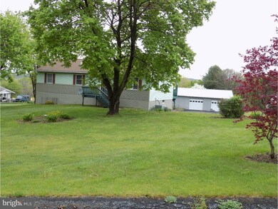 8499 Orchard Rd, Zionsville, PA 18092 - photo 2