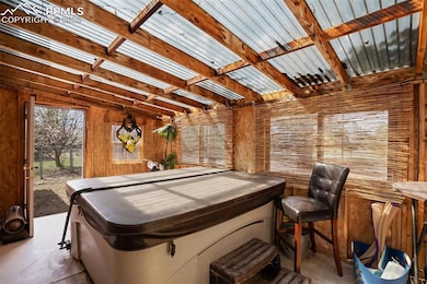 Hot tub stays!