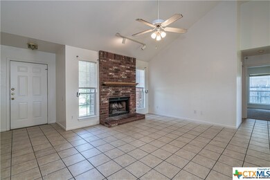 304 W Blancas Dr, Copperas Cove, TX 76522 - photo 5