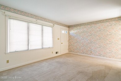 7805 Joyce Dr, Louisville, KY 40219 - photo 5