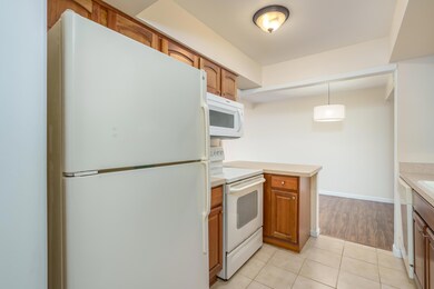 Kilgore_Ave_W_748_Unit204_Kalamazoo_4900