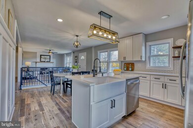 10664 Harding Rd, Laurel, MD 20723 - photo 6