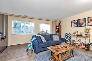 1027 Jerusalem Ave unit 121, Uniondale, NY 11553 - photo 3