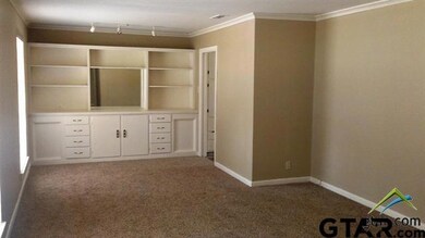 3320 Lynwood Dr, Tyler, TX 75701 - photo 2