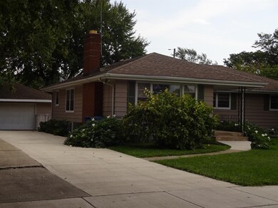 9039 Cottage Grove Place, Highland, IN 46322 - photo 2