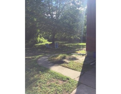 17 Keyes Rd, Holyoke, MA 01040 - photo 3