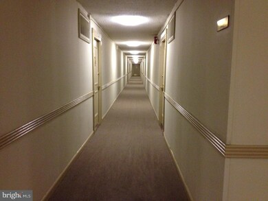 Radnor House unit 131, Bryn Mawr, PA 19010 - photo 5