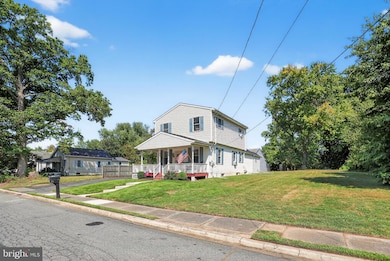 1079 Riverside Dr, Pottstown, PA 19465 - photo 3