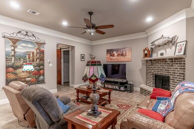 5604 Hondo Dr, Granbury, TX 76049 - photo 6