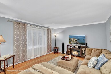 05-Living Room