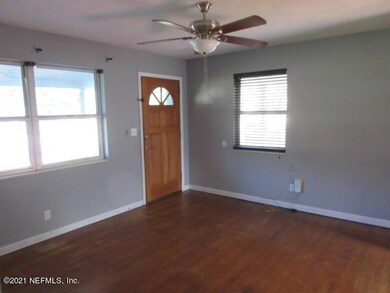 5811 Norde Dr E, Jacksonville, FL 32244 - photo 2