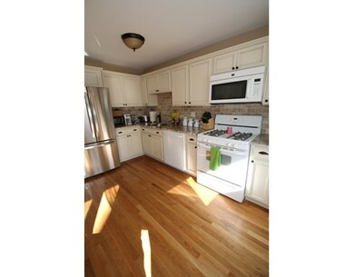 115 Tennis Plaza Rd unit 9, Dracut, MA 01826 - photo 5