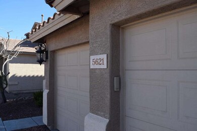 5621 Carson