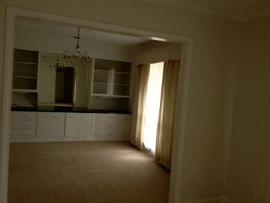 2032BriarwoodDen