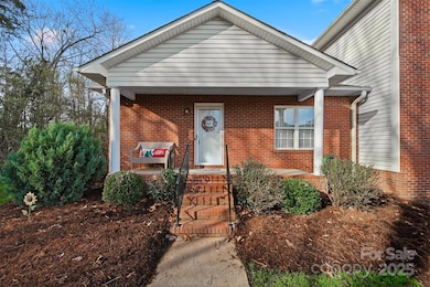 102 Brandywine Dr NE unit T1, Conover, NC 28613 - photo 4