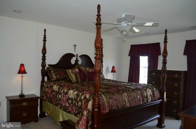 63 Carriage Dr, Harpers Ferry, WV 25425 - photo 5