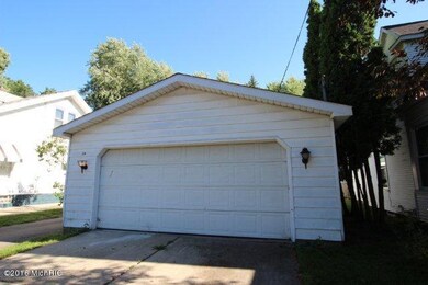 Case 263-545116 - 14 Elmwood - Garage 1