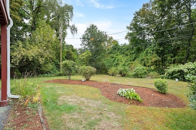 16 Middlesex St unit 4, North Chelmsford, MA 01863 - photo 2