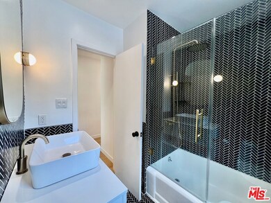 1728 El Cerrito Place unit 4, Los Angeles, CA 90028 - photo 6