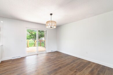 2520 N Lake of the Woods Rd, Columbia, MO 65202 - photo 5