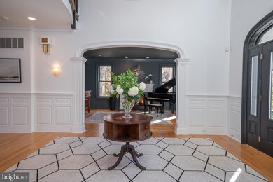 2236 E Deerfield Dr, Media, PA 19063 - photo 6