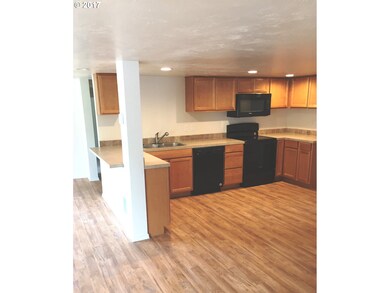 1983 2nd St, Springfield, OR 97477 - photo 3