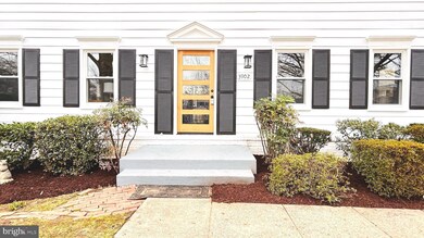 3902 Flagstone Terrace, Alexandria, VA 22306 - photo 3