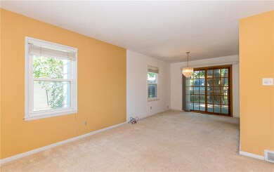 3709 Bel Aire Rd, Des Moines, IA 50310 - photo 4