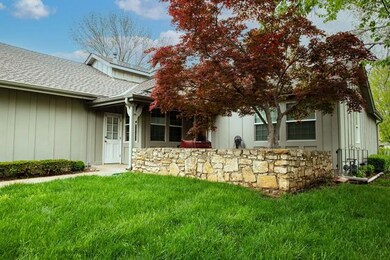 10200 Edelweiss Cir, Shawnee, KS 66203 - photo 2