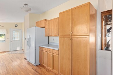5-web-or-mls-1585-carnahan-dr