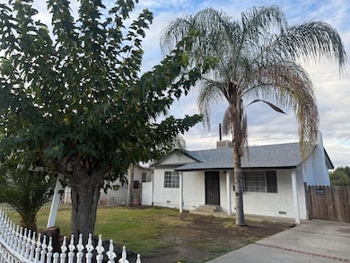 724 W Sonora Ave, Tulare, CA 93274 - photo 3