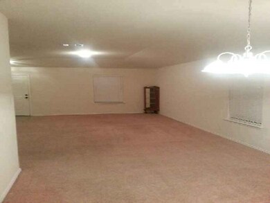 Very large living rm: This is a very large room fo
