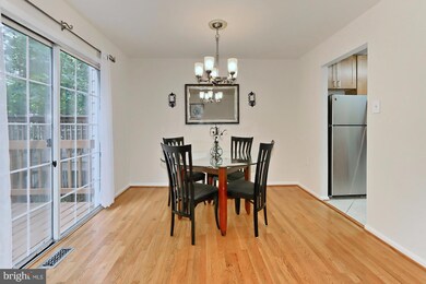 6127 Calico Pool Ln, Burke, VA 22015 - photo 6