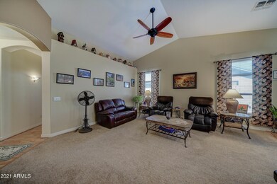 6223 E Ivyglen St-5