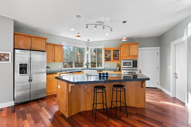 2461 NW Marken St, Bend, OR 97701 - photo 2