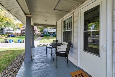 1609 41st St, Des Moines, IA 50310 - photo 4