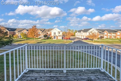 51616 Hale Ln unit 204, Chesterfield, MI 48051 - photo 2