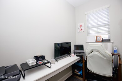 111 Mayfield -504
