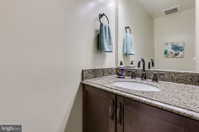 2986 Mission Square Dr, Fairfax, VA 22031 - photo 4